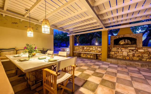 Aria Paros Residence