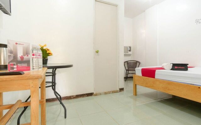 RedDoorz near Coron Coliseum