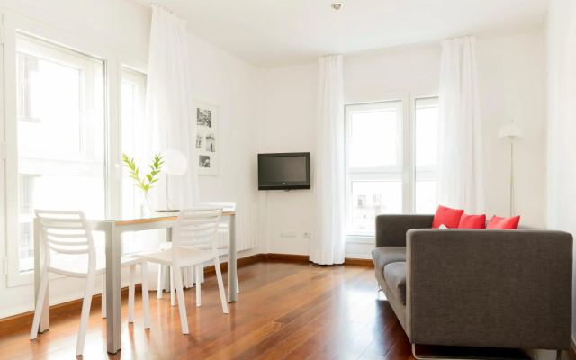 Apartamentos Turísticos Sabinas El Pilar