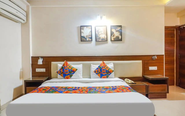 OYO Rooms South Main Road Koregaon park