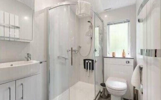 Guelder Rose Lodge - Kelling Heath Holiday Park - 22249
