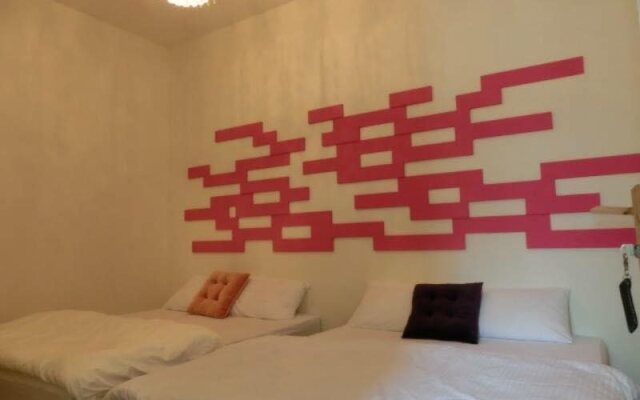 Huei Shiung Hostel