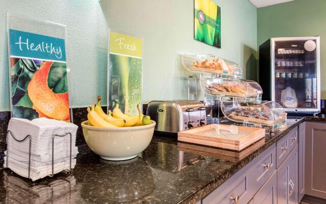 Quality Inn & Suites Miamisburg - Dayton South