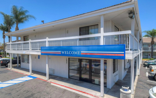 Motel 6 Santa Ana, CA