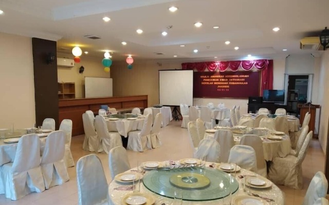 Desa Inn Hotel