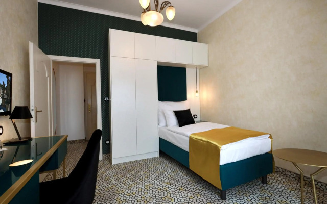 Art Deco WOLKER by ASTORIA Hotel & Medical Spa
