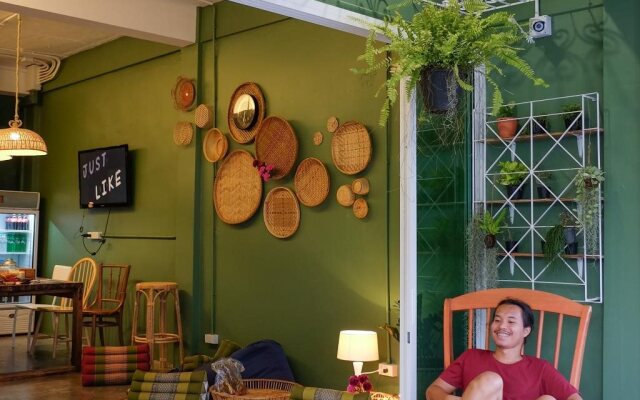Baan Baan Hostel