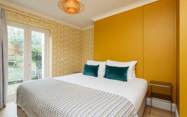 Stunning 2 Bed Apt W Garden in Clapham
