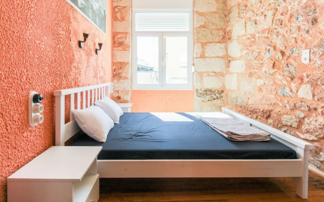 Modern Apartment With Roof Terrace in Athens