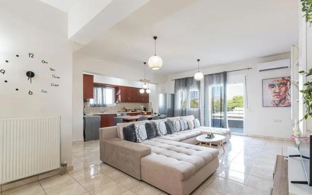 Lumina Apartment with Shared Pool