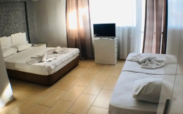 Altinyaz Hotel