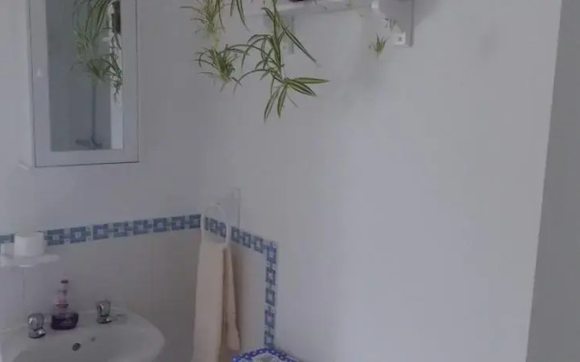 Ty-Ni Guest House