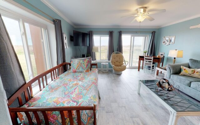 Island 125 1 Bedroom Condo