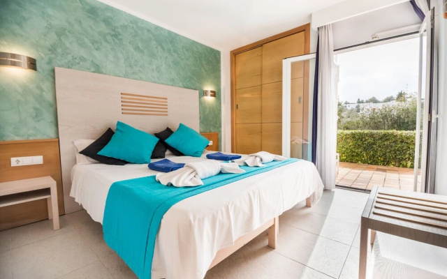 Aparthotel Ferrera Beach