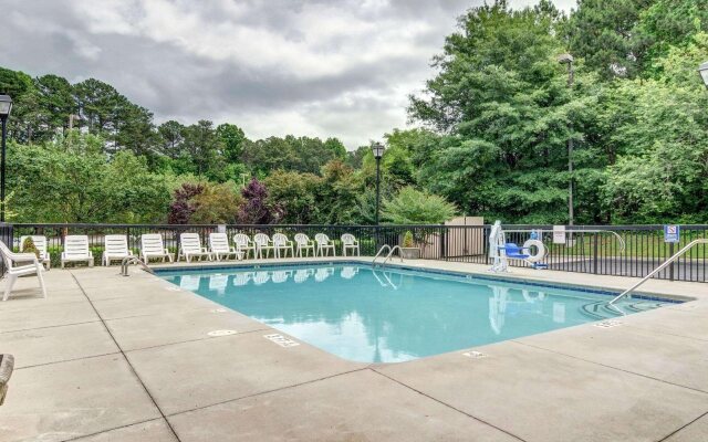 Quality Inn & Suites Atlanta Stone Mountain