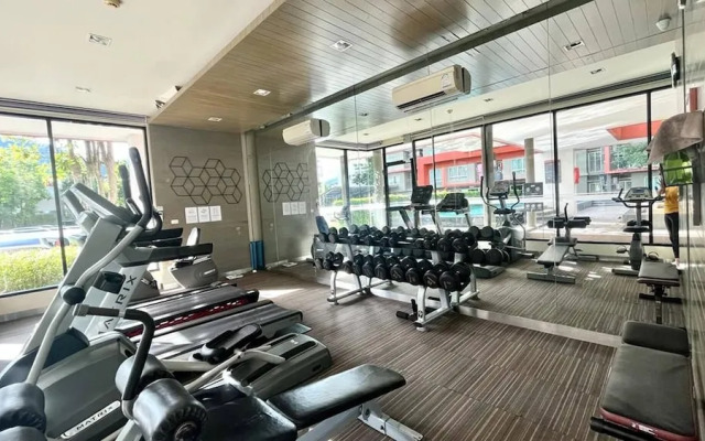 Top Floor One Br Apartment Between Patong hkt City
