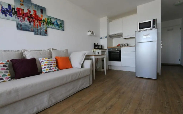 Hendaye Beach Studio, front de mer avec parking privé