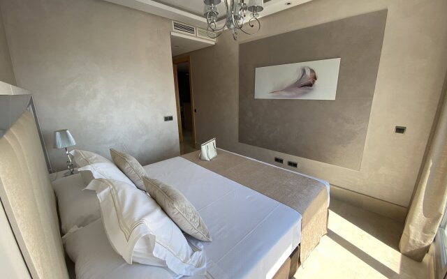 Artplatinum Suites & Apartments