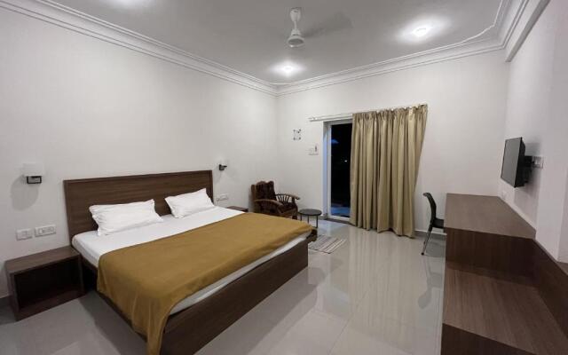 Morjim Sunset Hotel
