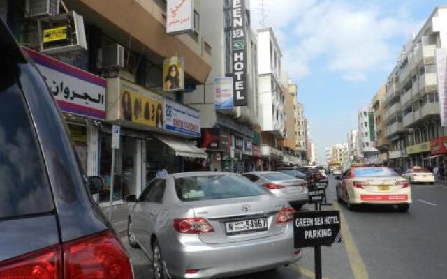 Отель Green Sea Hotel