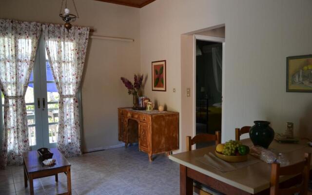 Mihaila seaside: 2 bedroom bungalows Kefalonia