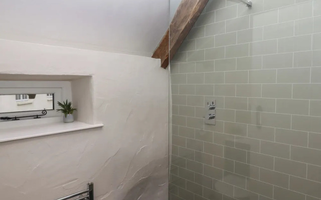 Cherryblossom Cottage