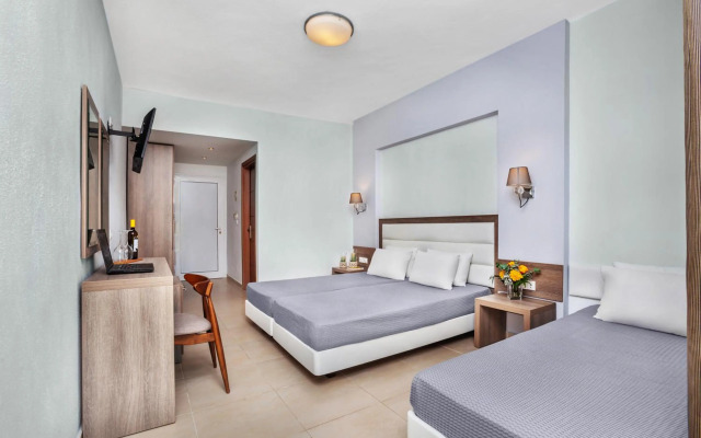 Iris Hotel
