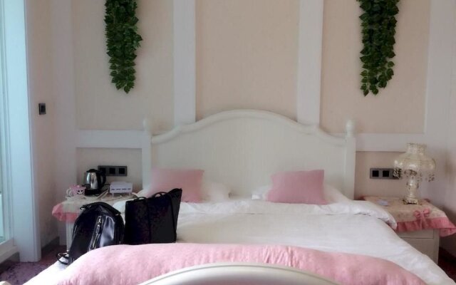 Weibo Hotel