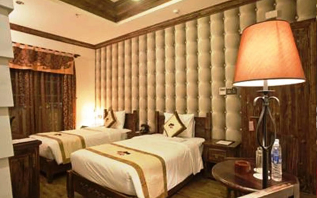 Seventeen Saloon Hotel