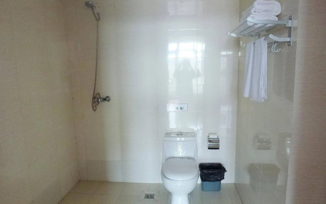 Yinyu Sea Spray Suites Hotel