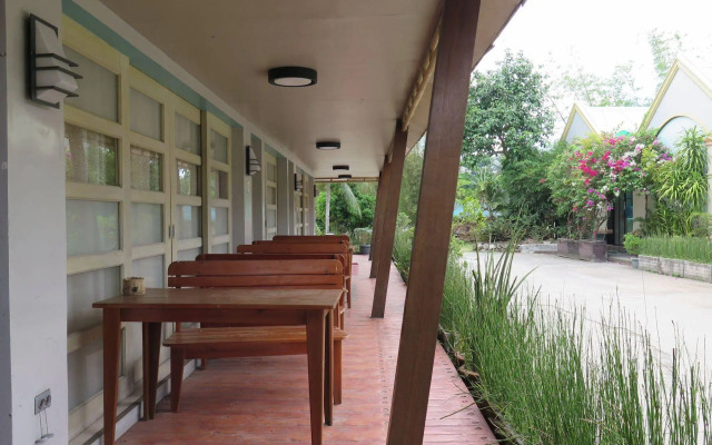 Zillion Pavilion Family & Business Hotel