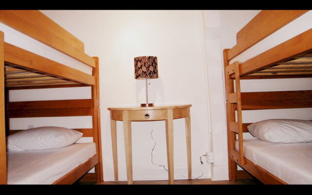 Dancing Bear Inn Hostel