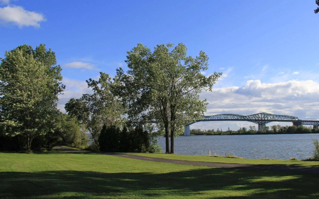 Motel et Appartements du Fleuve