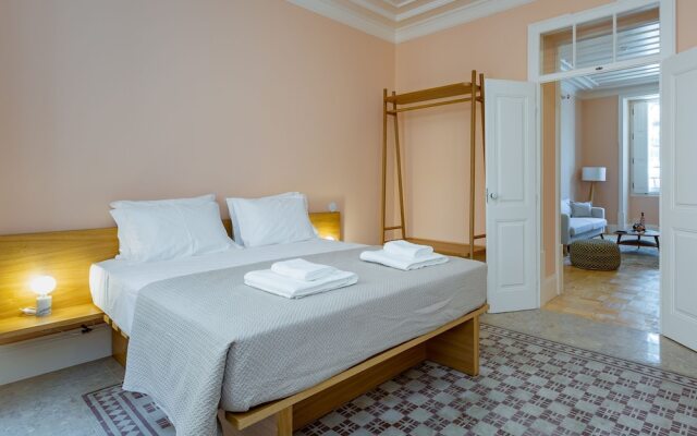 Pombaline Building V. Real Santo António