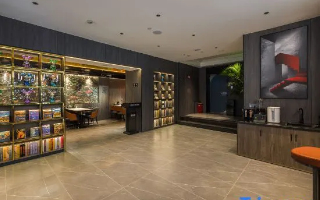 Urba Hotel (Ningbo Beilun Yintai City)