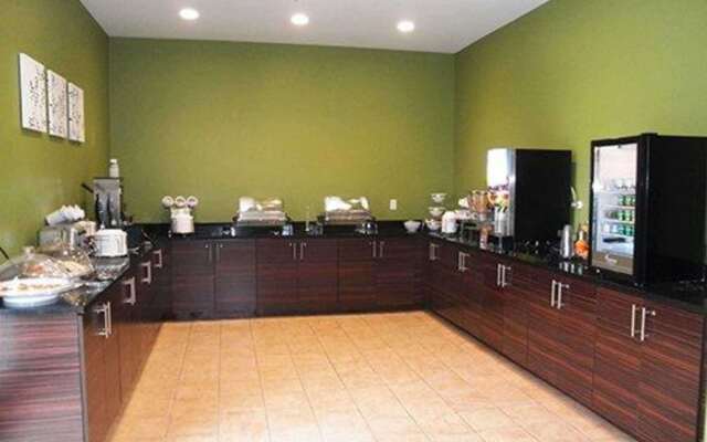 Sleep Inn & Suites Belmont / St. Clairsville