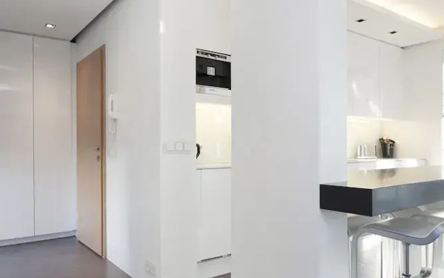 Thomsen Apartments