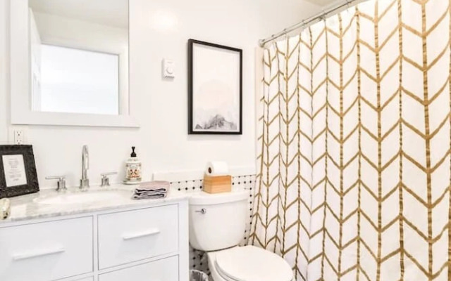 Hunter Mountain Ski House - Tesla Charger