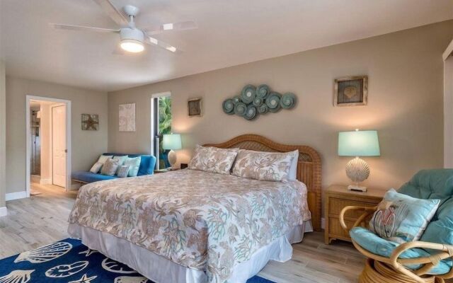 Shorewood Condos by Dream Vacation Rentals