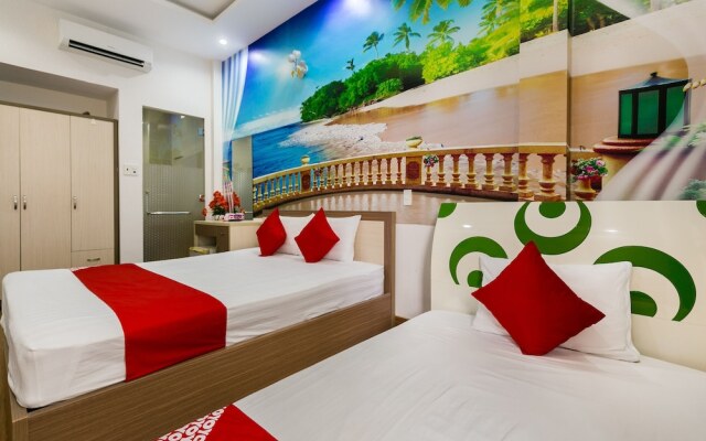 Seven Stars Hotel by OYO Rooms