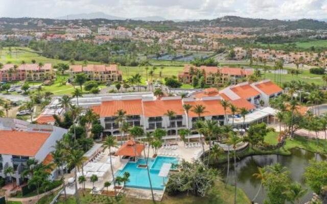 Wyndham Palmas Beach & Golf Resort