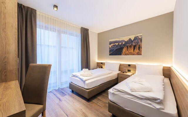 Chalet Aster