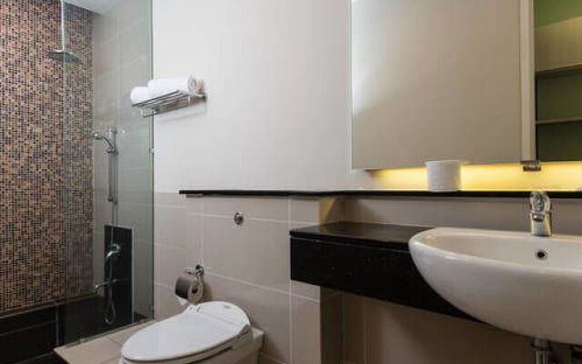 The Manor Luxury Suites & Apartments