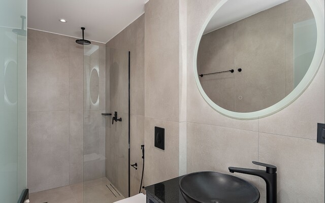 Theta Boutique Hotel