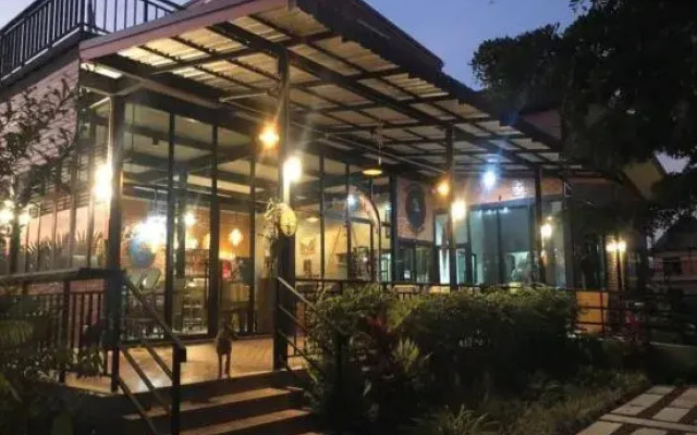 Parichat house
