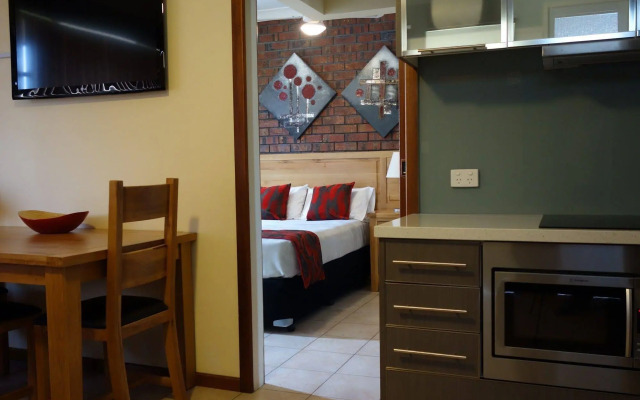 Glenelg Gateway Apartments