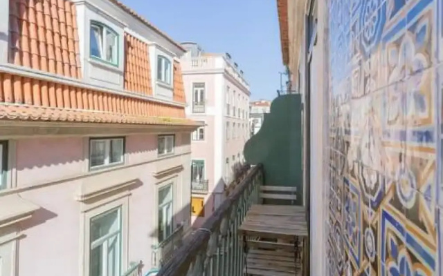 Old Town Chiado Balcony Aircon by LD Apartments