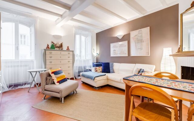 Apartment In Campo De Fiori With Netflix