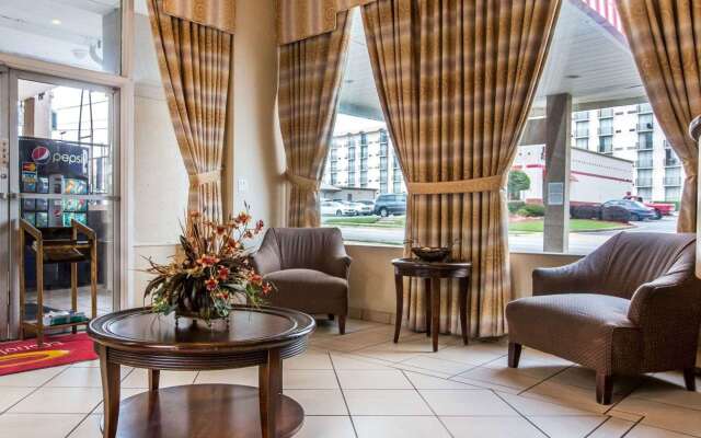 Econo Lodge Atlanta College Park