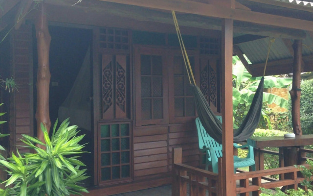 Hut Sun Bungalow